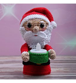 Kerstman met lichtje gemaakt van Decoratie en miniaturen