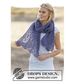 Sjaal gemaakt van Drops Brushed Alpaca Silk