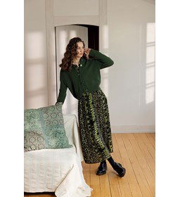 Kort damesvest met ronde hals gemaakt van Lang Yarns Cashmere Plus