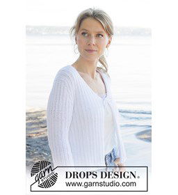 Summer's Whisper Wrap Vest gemaakt van Drops Belle