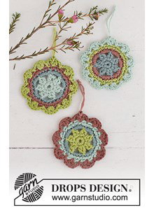 Haakpatroon bloemenhangers here comes spring gemaakt van Drops Muskat