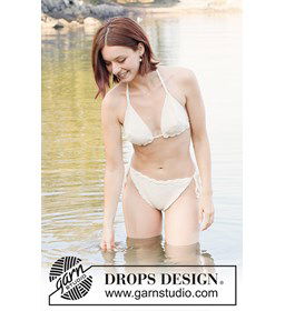 Gehaakte bikini met sierlijke waaierrand gemaakt van Drops Muskat