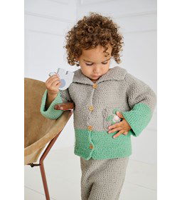 jasje met kraag en zakje gemaakt van knopen