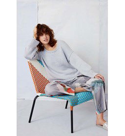 Damestrui met lange mouwboorden gemaakt van Lang Yarns Norma - Norma Color