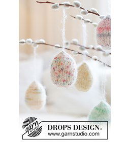 Festive Bloom Paasei gemaakt van DROPS Fiesta