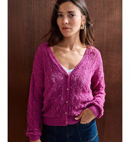 Damesvest in kantpatroon gemaakt van knopen