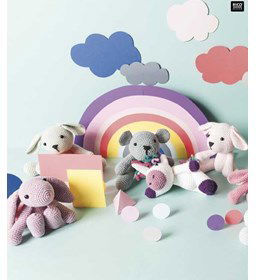 Knuffelhondjes gemaakt van Boeken Rico