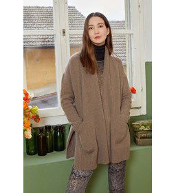 Damesvest met zakken gemaakt van Lang Yarns Cashmere Premium