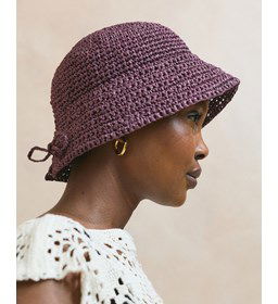 Zonnehoed gemaakt van Haaknaalden