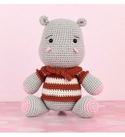 Nijlpaard Pio gemaakt van Scheepjes Softfun