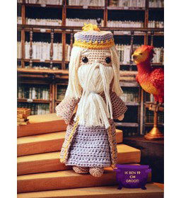 Albus Perkamentus gemaakt van Scheepjes Catona 50 - 100 gram