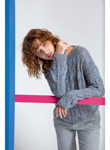 Damestrui met tulpvormig ajourpatroon