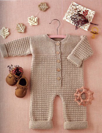 kruippakje met pijpen en lange mouwen