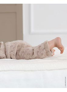 Baby broekje met ajour