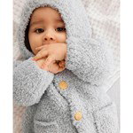 Breipatroon Babyvest met knoopsluiting en capuchon
