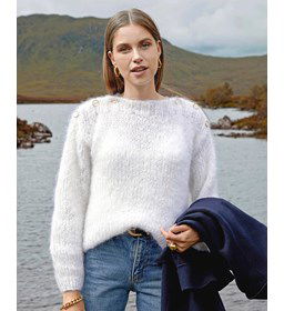 Damestrui met rechte hals gemaakt van Phildar Phil Love Mohair