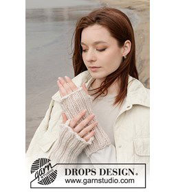 Polswarmers gemaakt van Drops Snow - Eskimo