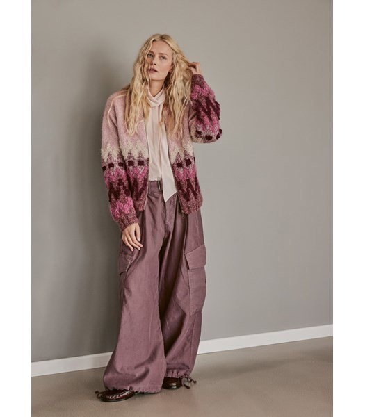 Breipatroon damesvest met boucle zigzagpatroon