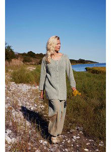 Damesvest Cassie met wijde ronde hals.