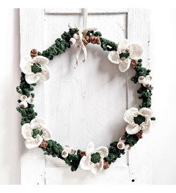 Winterkrans met bloemen gemaakt van Ringen en frames