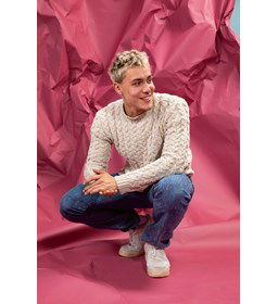 Herentrui met fijne kabels gemaakt van Lang Yarns Soft Cotton