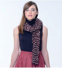 Sjaal gemaakt van Phildar Phil Frivole (op=op)