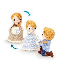 Omkeerbare assepoester en prins met schoen gemaakt van Scheepjes Catona 25 en 10 gram