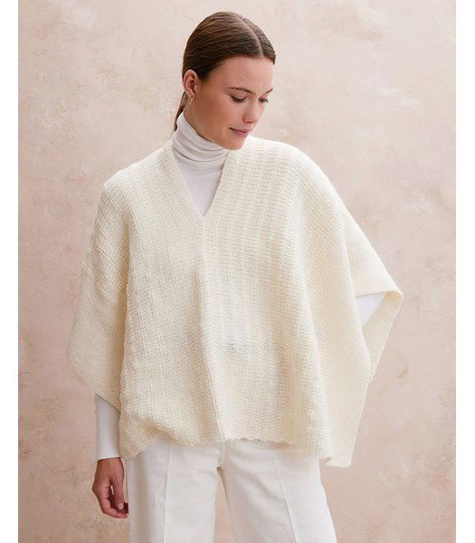Breipatroon Poncho met V-hals