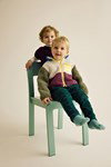 Breipatroon sportieve teddy kinderjas Otis van andere kant