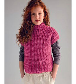 Spencer met opstaande halsboord gemaakt van Phildar Phil Looping