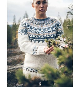 IJslandse damestrui Rakovalkealla gemaakt van Lopi Alafosslopi