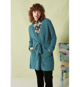 Damesvest met ceintuur gemaakt van Lang Yarns Malou Light uni en color