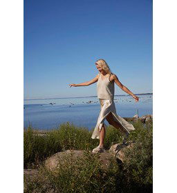 Dameshemdje Camilla met brede gehaakte rand gemaakt van Haaknaalden