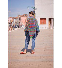 driehoekige omslagdoek Domenica gemaakt van Lang Yarns Move 8