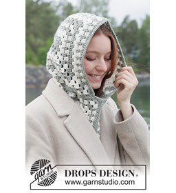 Moderne Balaclava uit Oma-vierkanten in DROPS Daisy Wol gemaakt van Haaknaalden