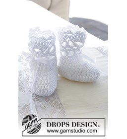 Slofjes gemaakt van Drops Safran