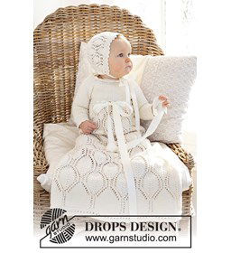 Jurk en muts gemaakt van Drops Cotton Merino