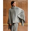 wijde poncho met ajourpatroon gemaakt van Lana Grossa Cool Merino Big