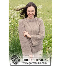 Damestrui met wijde raglanmouwen in patensteek. gemaakt van Drops Puna