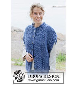 Stormy Ocean Vest met knopen gemaakt van DROPS Soft Tweed
