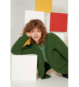 Damesvest met lage V-hals gemaakt van Lang Yarns Malou Light uni en color