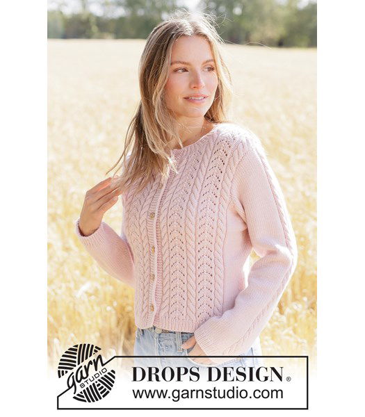 Breipatroon Gebreid damesvest met kabels en kantpatroon