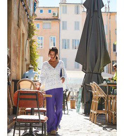 Damesvest met V-hals gemaakt van Phildar Phil Love Coton