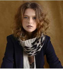 Snood-sjaal gemaakt van Phildar Phil Partner 6