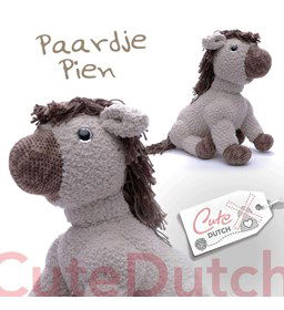 Knuffelpaard gemaakt van Scheepjes Sweetheart soft