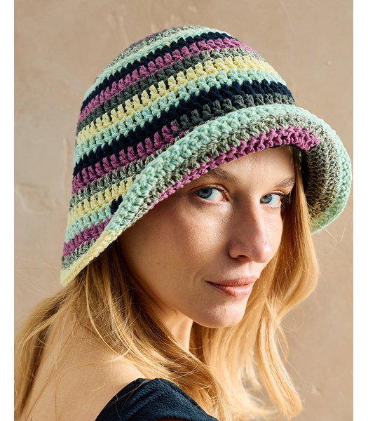 Haakpatroon zonnehoedje met brede rand