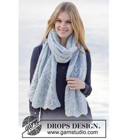 Stola met kantpatroon gemaakt van Drops Brushed Alpaca Silk