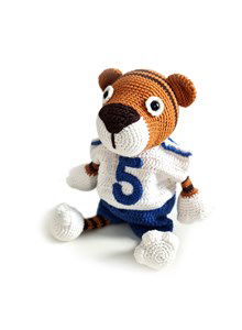 Teun de Tijger met voetbalshirt