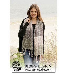 Sjaal gemaakt van Drops Brushed Alpaca Silk