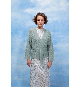 Wikkelvest voor dames met ceintuur gemaakt van Lang Yarns Mohair Luxe